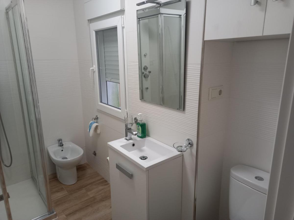 Apartamento A 350 Metros De La Playa Pobra Do Caraminal Extérieur photo